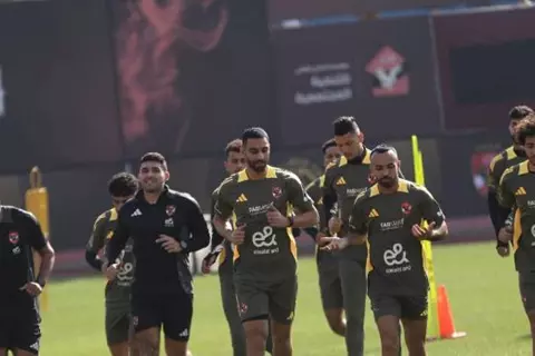 بمشاركة داري ووسام أبو علي.. الأهلي يبدأ الاستعداد لمواجهة الإسماعيلي